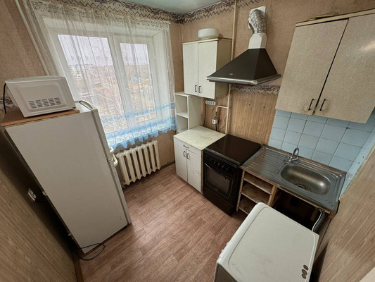 Продам двухкомнатную (2-комн.) квартиру, 1-й Микрорайон ул, 20, Эльбан рп