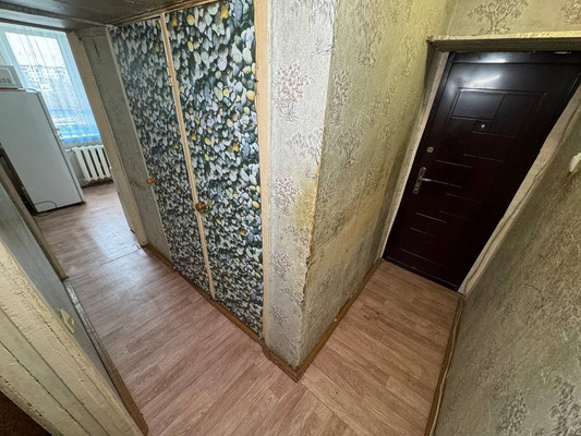 Продам двухкомнатную (2-комн.) квартиру, 1-й Микрорайон ул, 20, Эльбан рп