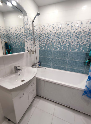 Продам однокомнатную (1-комн.) квартиру, Азата Аббасова ул, 23кА, Казань г