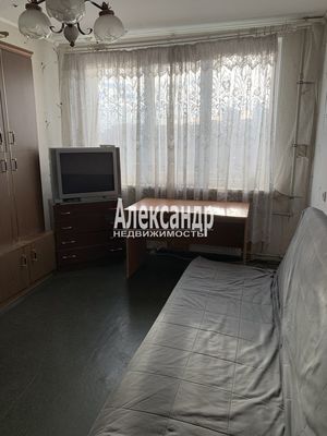 Продам однокомнатную (1-комн.) квартиру, Белградская ул, 32, Санкт-Петербург г