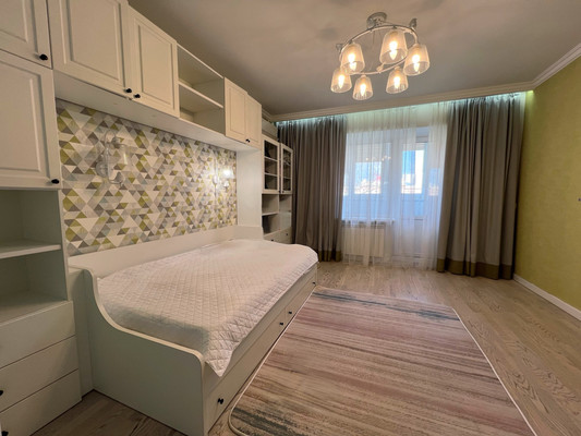 Продам многокомнатную квартиру, Театральный пр-кт, 40, Ростов-на-Дону г