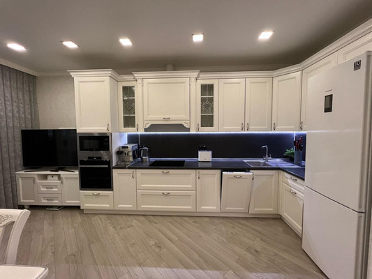 Продам трехкомнатную (3-комн.) квартиру, Зеленые аллеи б-р, 3, Видное г
