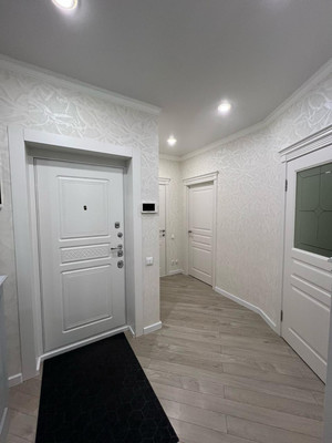 Продам трехкомнатную (3-комн.) квартиру, Зеленые аллеи б-р, 3, Видное г