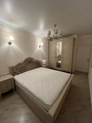 Продам трехкомнатную (3-комн.) квартиру, Зеленые аллеи б-р, 3, Видное г