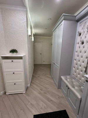 Продам трехкомнатную (3-комн.) квартиру, Зеленые аллеи б-р, 3, Видное г