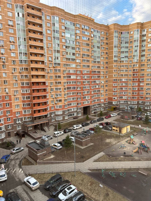 Продам трехкомнатную (3-комн.) квартиру, Зеленые аллеи б-р, 3, Видное г