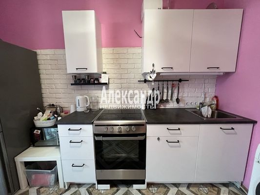 Продам однокомнатную (1-комн.) квартиру, Менделеева б-р, 3, Мурино п