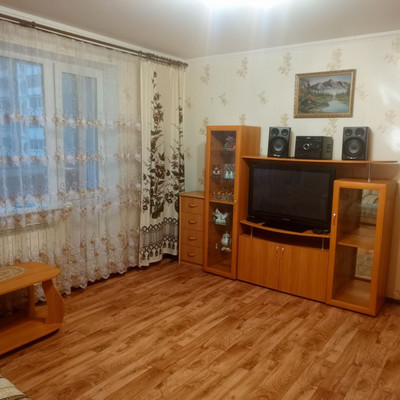 Продам однокомнатную (1-комн.) квартиру, Ленинградский пр-кт, 2, Нижний Тагил г