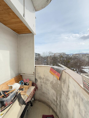 Продам трехкомнатную (3-комн.) квартиру, Шогенцукова пр-кт, 34, Нальчик г