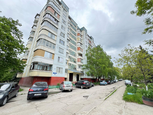 Продам трехкомнатную (3-комн.) квартиру, Шогенцукова пр-кт, 34, Нальчик г