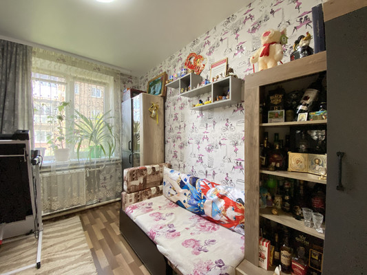 Продам трехкомнатную (3-комн.) квартиру, Гризодубовой ул, 48, Ростов-на-Дону г