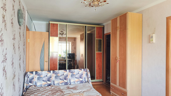 Продам трехкомнатную (3-комн.) квартиру, Ленинского Комсомола ул, 99, Рязань г
