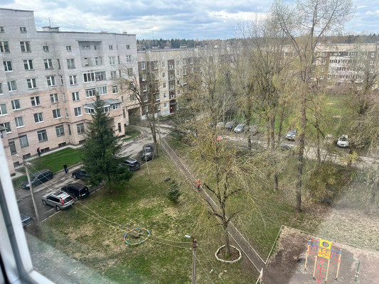 Продам двухкомнатную (2-комн.) квартиру, Рощинская ул, 19, Гатчина г