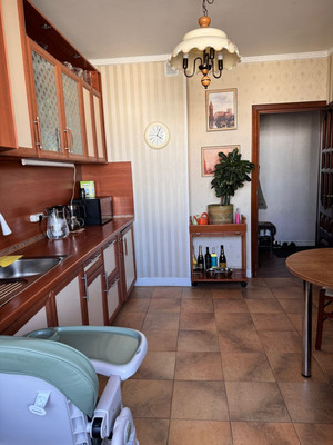 Продам трехкомнатную (3-комн.) квартиру, Воинов-Интернационалистов ул, 15, Люберцы г