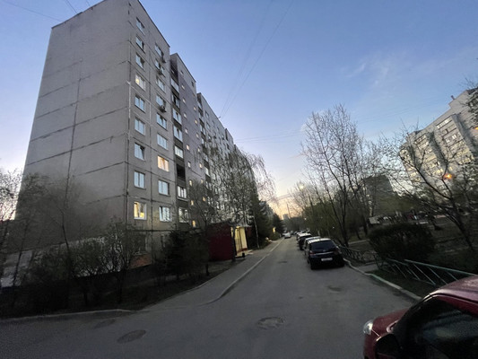 Продам трехкомнатную (3-комн.) квартиру, Воинов-Интернационалистов ул, 15, Люберцы г