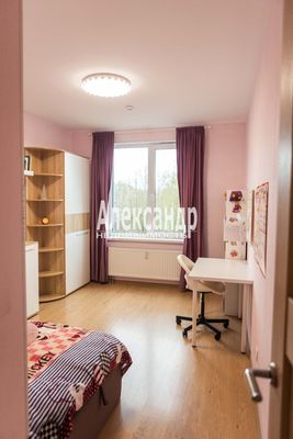 Продам двухкомнатную (2-комн.) квартиру, Лётчика Лихолетова ул, 14к2, Санкт-Петербург г