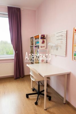 Продам двухкомнатную (2-комн.) квартиру, Лётчика Лихолетова ул, 14к2, Санкт-Петербург г