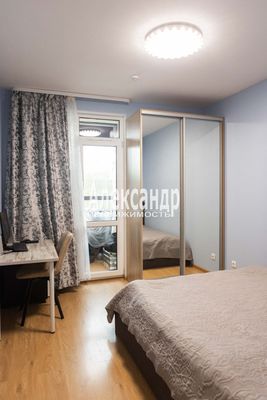 Продам двухкомнатную (2-комн.) квартиру, Лётчика Лихолетова ул, 14к2, Санкт-Петербург г