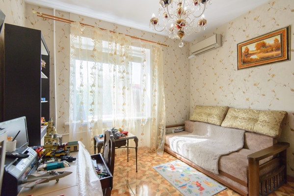 Продам трехкомнатную (3-комн.) квартиру, Туполева ул, 9/2, Ростов-на-Дону г
