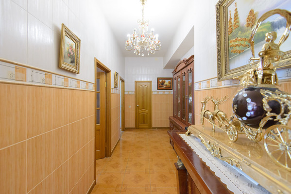 Продам трехкомнатную (3-комн.) квартиру, Туполева ул, 9/2, Ростов-на-Дону г