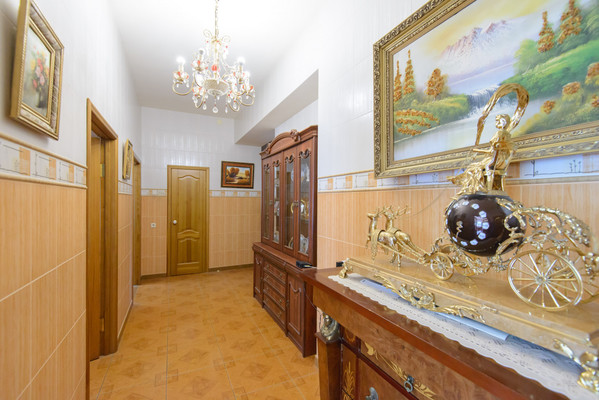 Продам трехкомнатную (3-комн.) квартиру, Туполева ул, 9/2, Ростов-на-Дону г