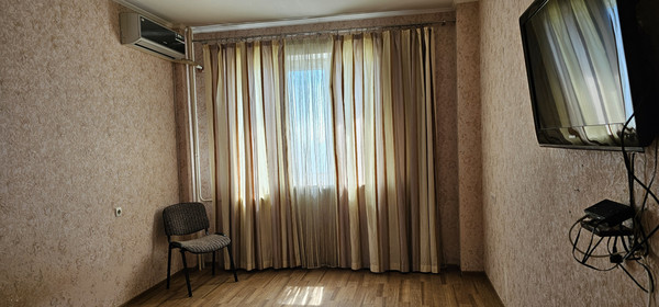 Продам однокомнатную (1-комн.) квартиру, Жмайлова ул, 4/5, Ростов-на-Дону г