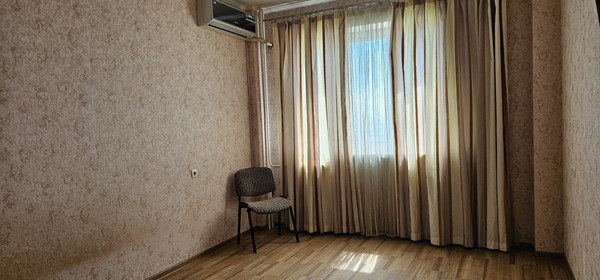 Продам однокомнатную (1-комн.) квартиру, Жмайлова ул, 4/5, Ростов-на-Дону г
