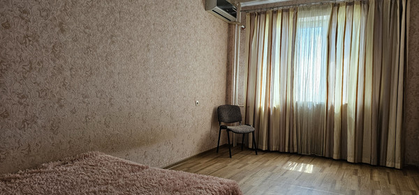 Продам однокомнатную (1-комн.) квартиру, Жмайлова ул, 4/5, Ростов-на-Дону г