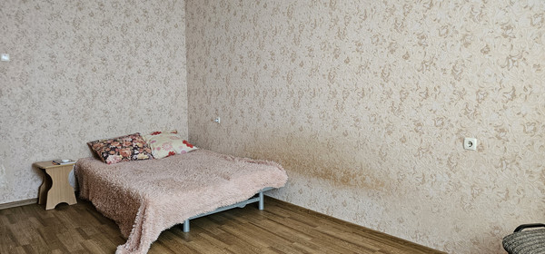 Продам однокомнатную (1-комн.) квартиру, Жмайлова ул, 4/5, Ростов-на-Дону г