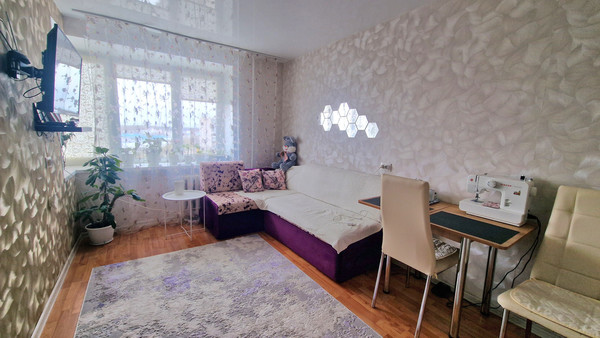 Продам однокомнатную (1-комн.) квартиру, Академика Курчатова ул, 1б, Пермь г