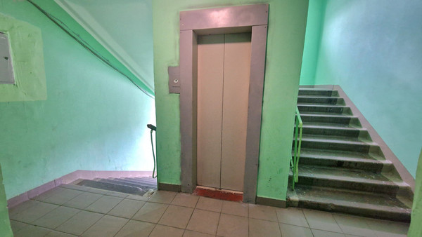 Продам однокомнатную (1-комн.) квартиру, Академика Курчатова ул, 1б, Пермь г