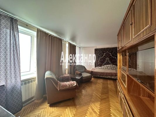 Продам двухкомнатную (2-комн.) квартиру, Бестужевская ул, 81, Санкт-Петербург г
