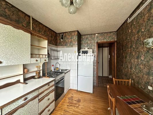 Продам двухкомнатную (2-комн.) квартиру, Бестужевская ул, 81, Санкт-Петербург г