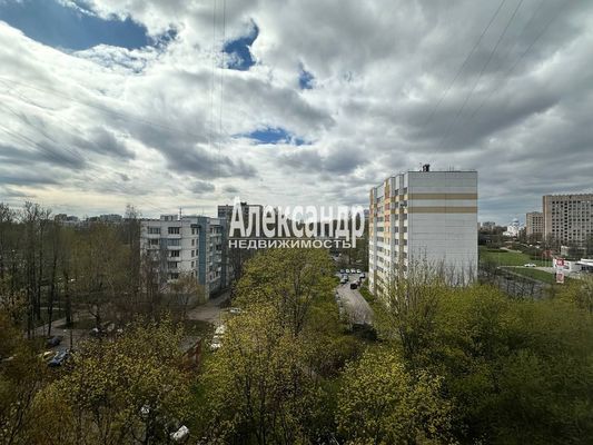 Продам двухкомнатную (2-комн.) квартиру, Бестужевская ул, 81, Санкт-Петербург г