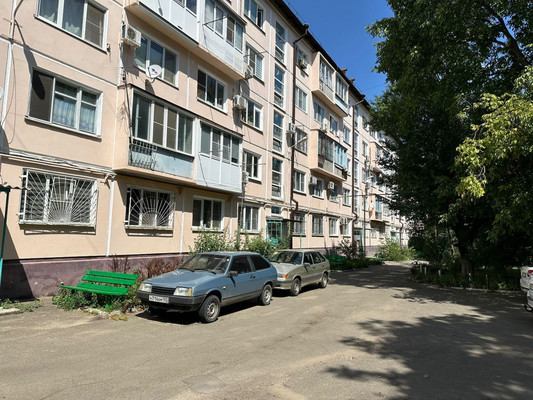 Продам однокомнатную (1-комн.) квартиру, Кирова ул, 85, Армавир г