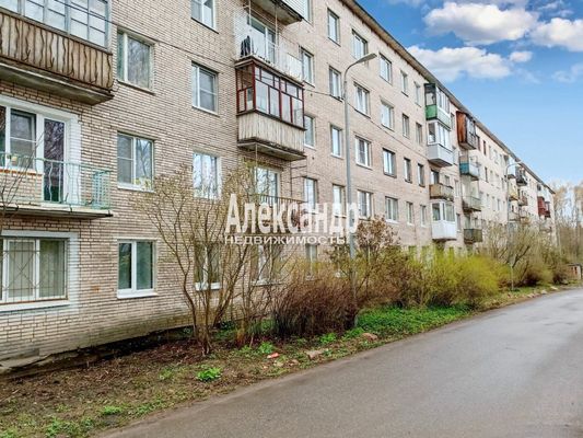 Продам двухкомнатную (2-комн.) квартиру, Спортивная ул, 10, Выборг г