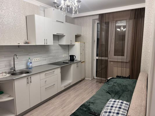 Продам однокомнатную (1-комн.) квартиру, Совхозная ул, 13, Химки г