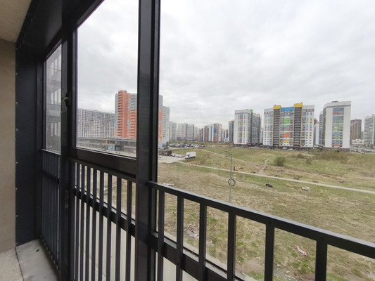 Продам однокомнатную (1-комн.) квартиру, Шувалова ул, 28, Мурино п