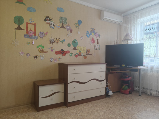 Продам двухкомнатную (2-комн.) квартиру, 2-я Краснодарская ул, 151к1, Ростов-на-Дону г