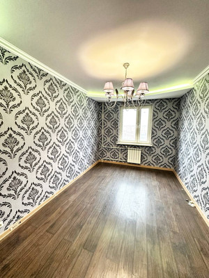 Продам трехкомнатную (3-комн.) квартиру, Солнечный б-р, 7, Лопатино рп