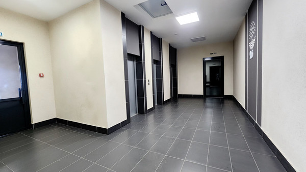Продам однокомнатную (1-комн.) квартиру, Коммунальная ул, 32, Екатеринбург г