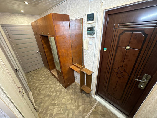 Продам трехкомнатную (3-комн.) квартиру, Московский пр-кт, 26к2, Комсомольск-на-Амуре г