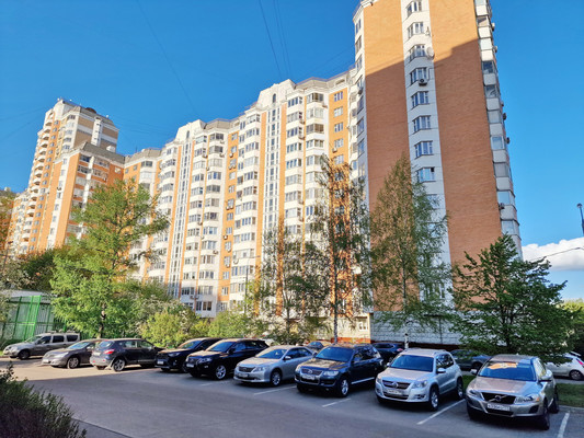 Продам однокомнатную (1-комн.) квартиру, Грекова ул, 11, Москва г