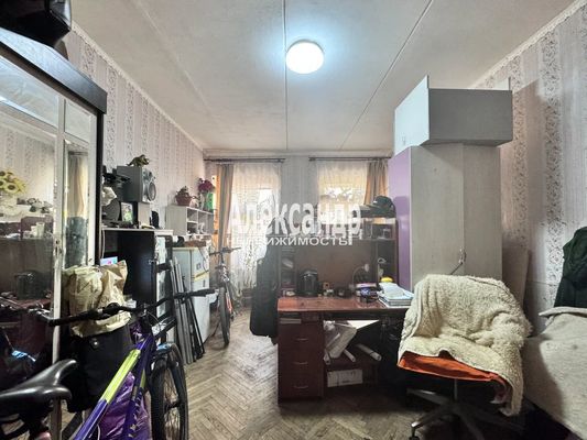 Продам трехкомнатную (3-комн.) квартиру, Разъезжая ул, 37, Санкт-Петербург г