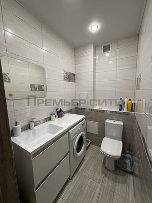 Продам двухкомнатную (2-комн.) квартиру, Фомушина ул, 3, Калуга г