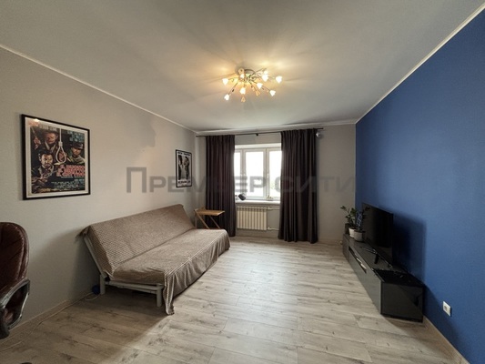 Продам двухкомнатную (2-комн.) квартиру, Фомушина ул, 3, Калуга г
