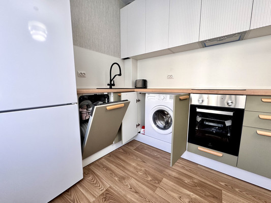 Сдам двухкомнатную (2-комн.) квартиру, Кондратьевский пр-кт, 40к3, Санкт-Петербург г