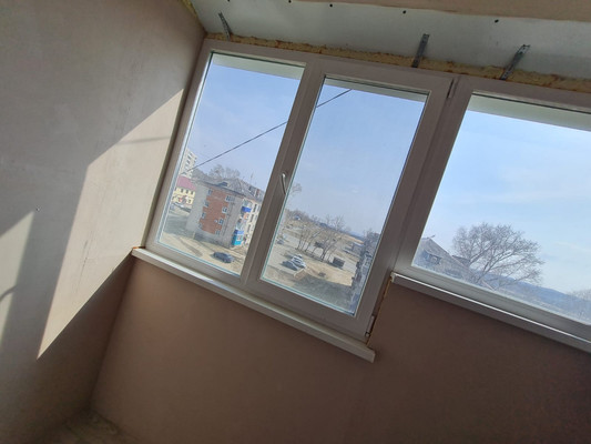 Продам трехкомнатную (3-комн.) квартиру, Почтовая ул, 15к2, Комсомольск-на-Амуре г