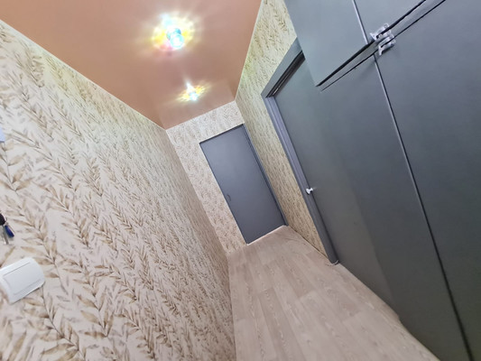 Продам трехкомнатную (3-комн.) квартиру, Почтовая ул, 15к2, Комсомольск-на-Амуре г