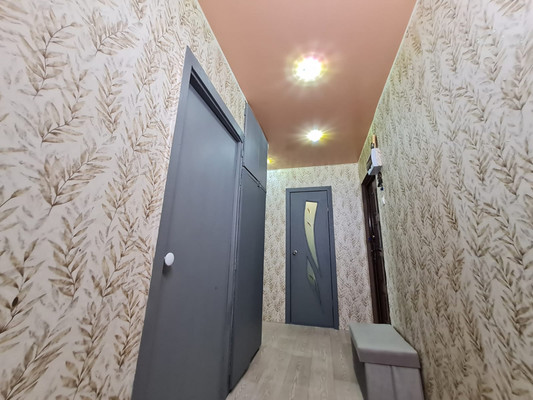 Продам трехкомнатную (3-комн.) квартиру, Почтовая ул, 15к2, Комсомольск-на-Амуре г